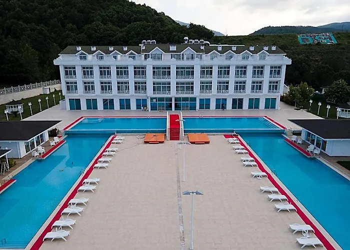 The Green Oasis Hotel & Spa